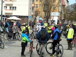 PÓŁ TYSIĄCA ROWERZYSTÓW WZIĘŁO UDZIAŁ W  MASIE ROWEROWEJPÓŁ TYSIĄCA ROWERZYSTÓW WZIĘŁO UDZIAŁ W  MASIE ROWEROWEJ