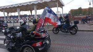 Miastem  rządzili  motocykliści - uroczyste zakończenie sezonu 